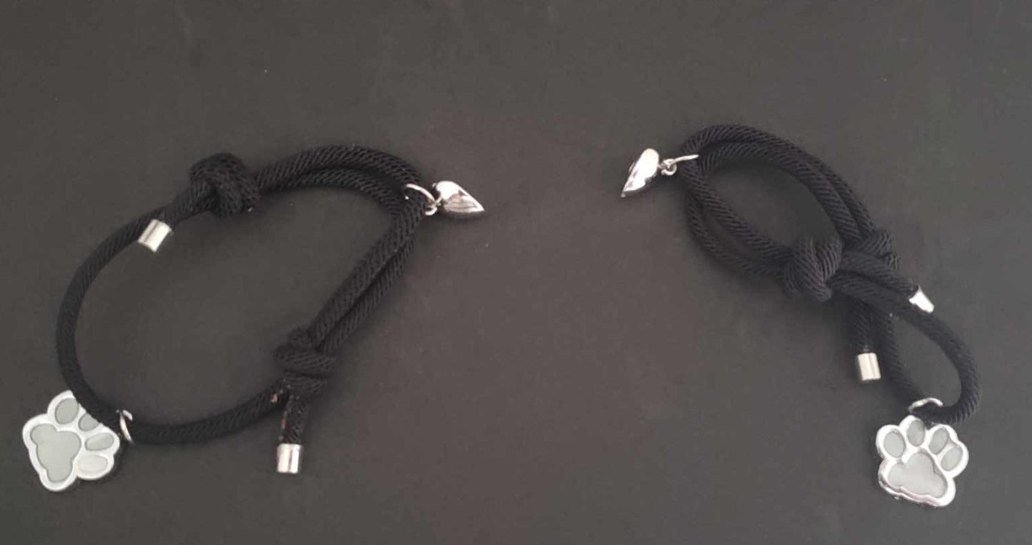 Bracelets aimanté pour couple avec pattes d'animaux