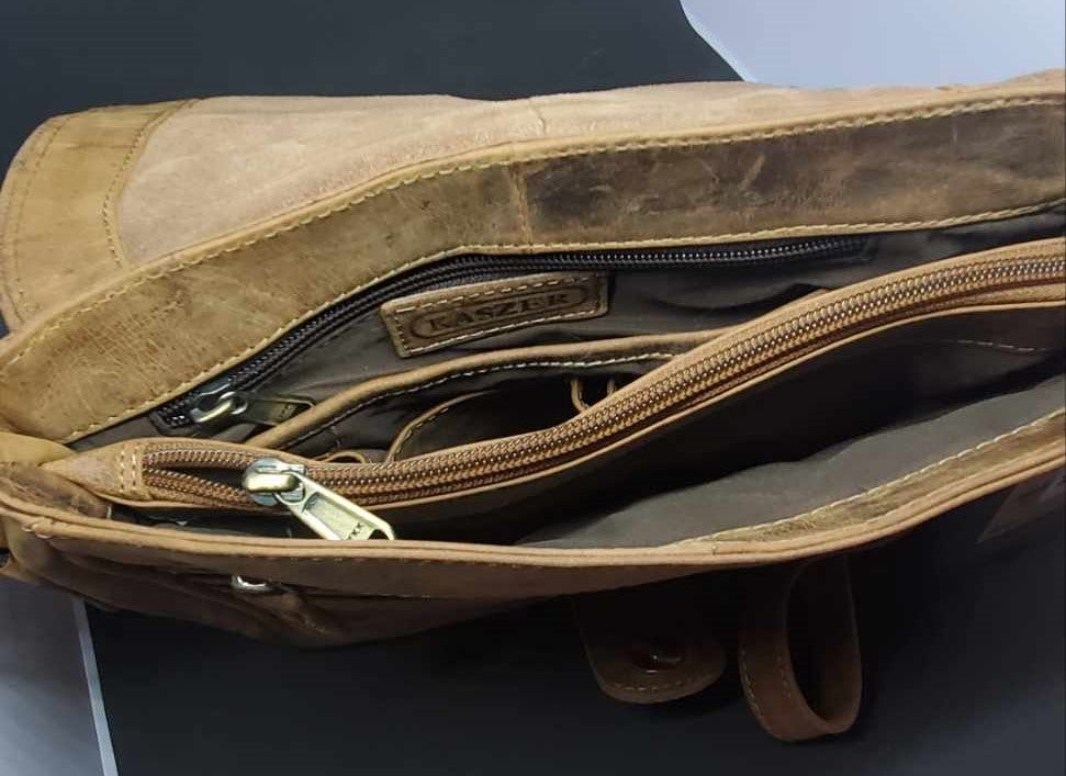 Sac bandoulière en cuir de vachette 20602