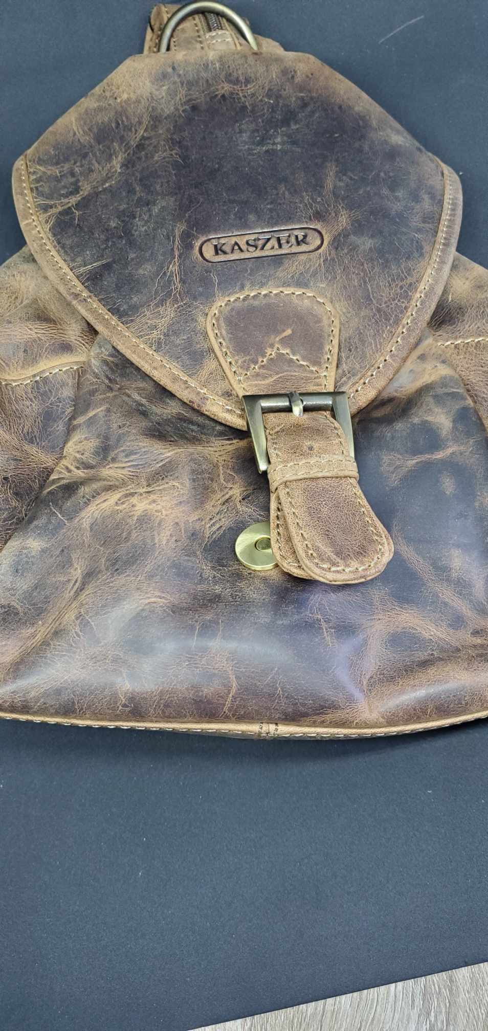 Sac à dos en cuir de vachette 20609