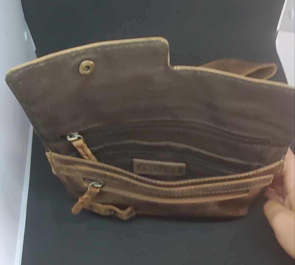 Banane plate en cuir de vachette 557204