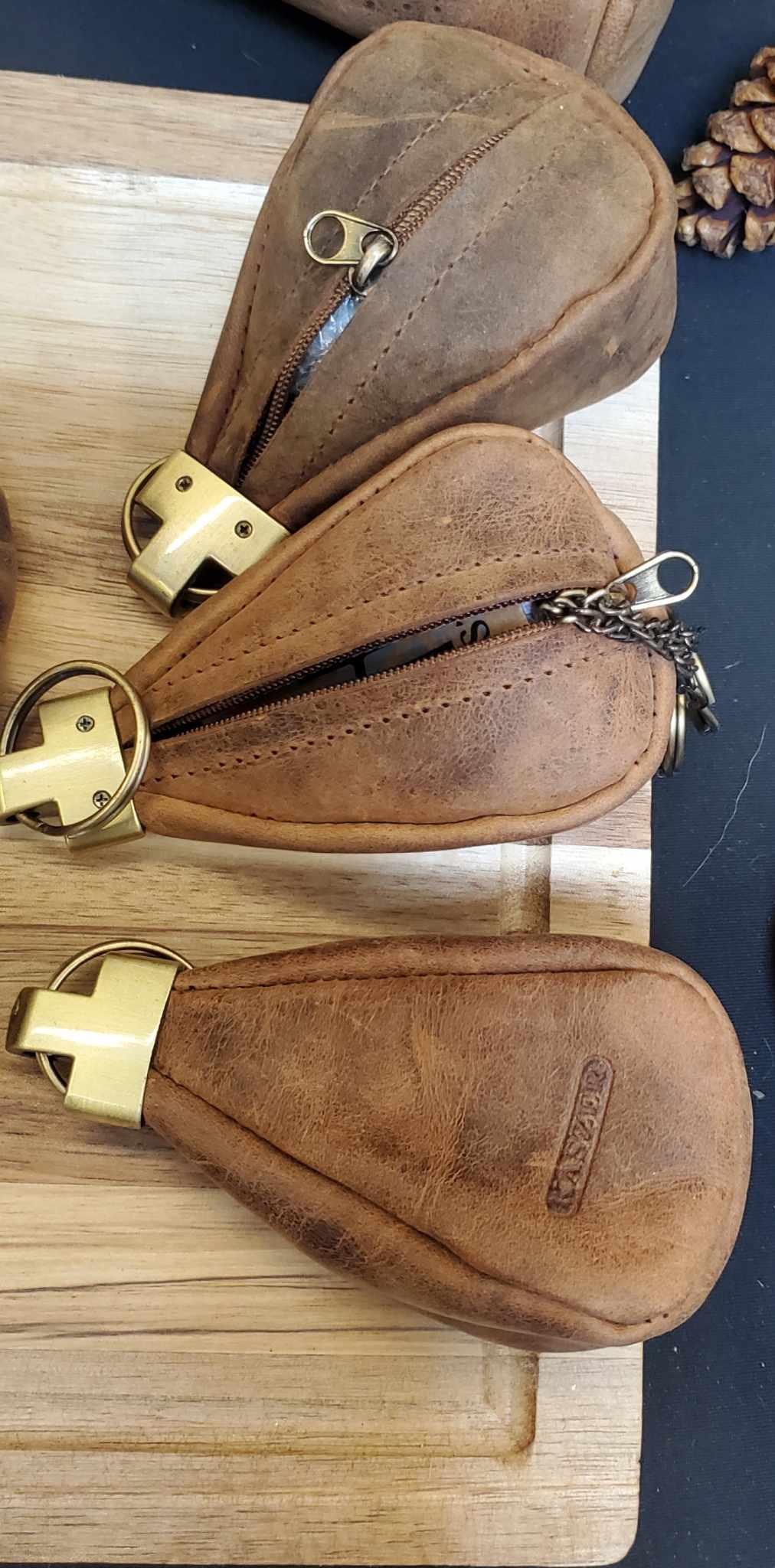 Porte clefs range clefs et monnaie en cuir de vachette 580704