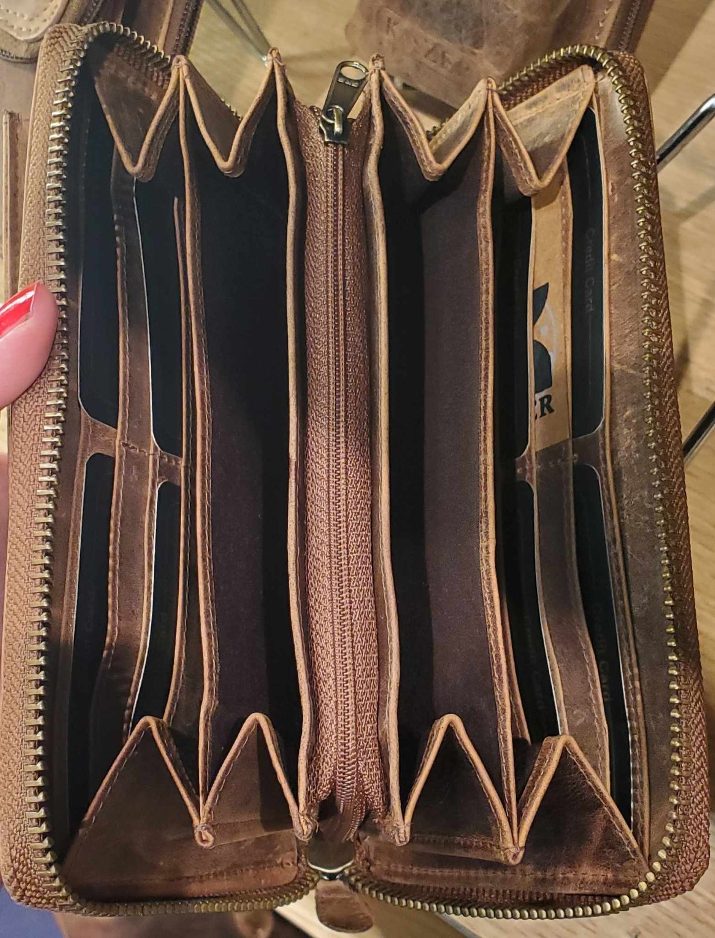 Pochette de téléphone et portefeuille tout en un en cuir de vachette 521004
