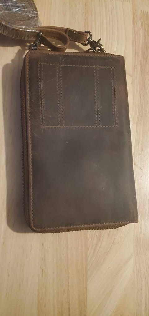 Pochette de téléphone et portefeuille tout en un en cuir de vachette 521004