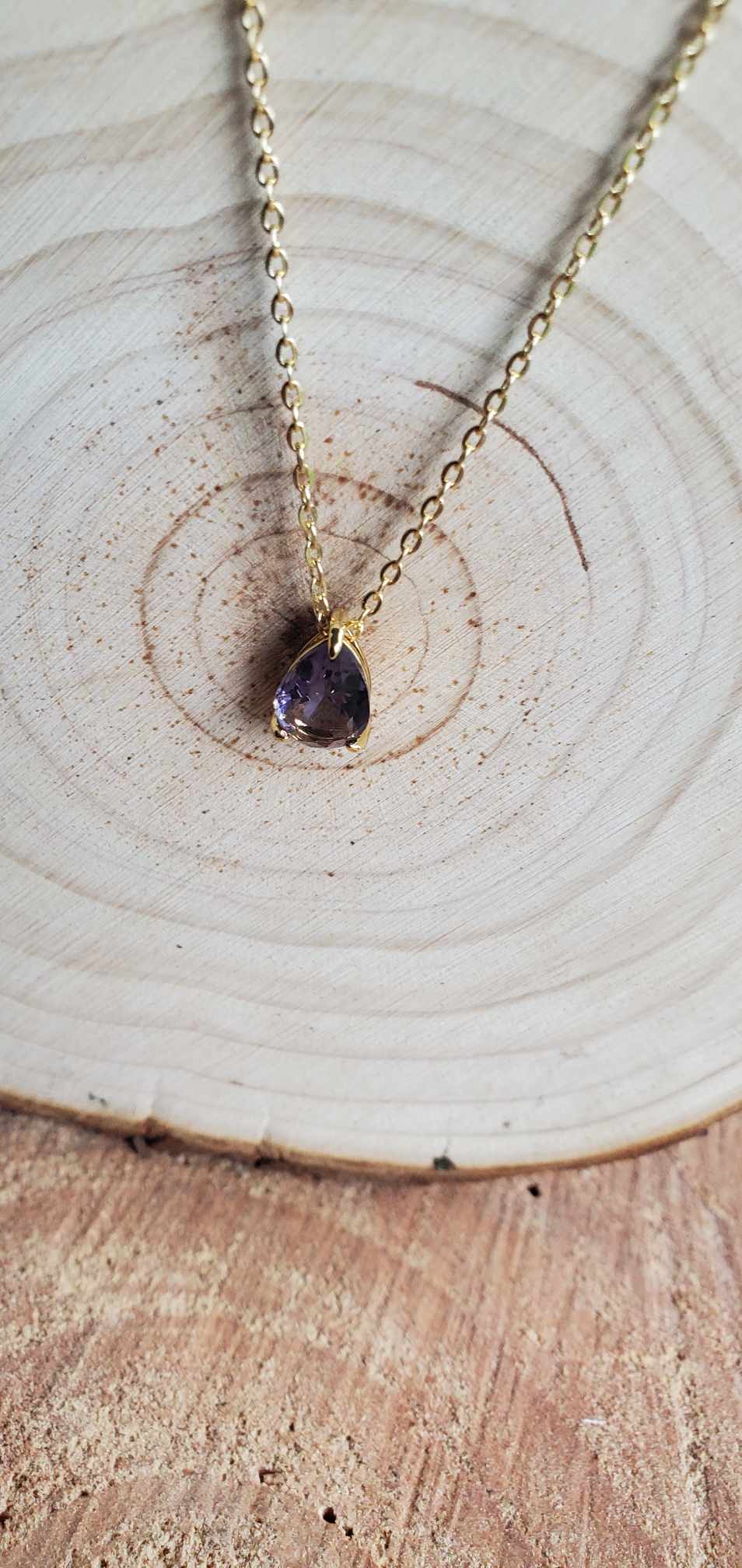 Collier gemme violette