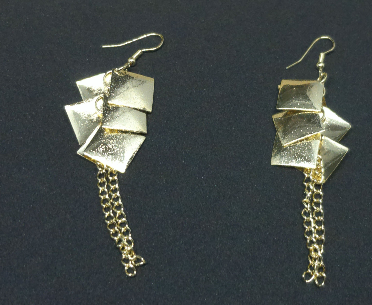Longues boucles d'oreilles