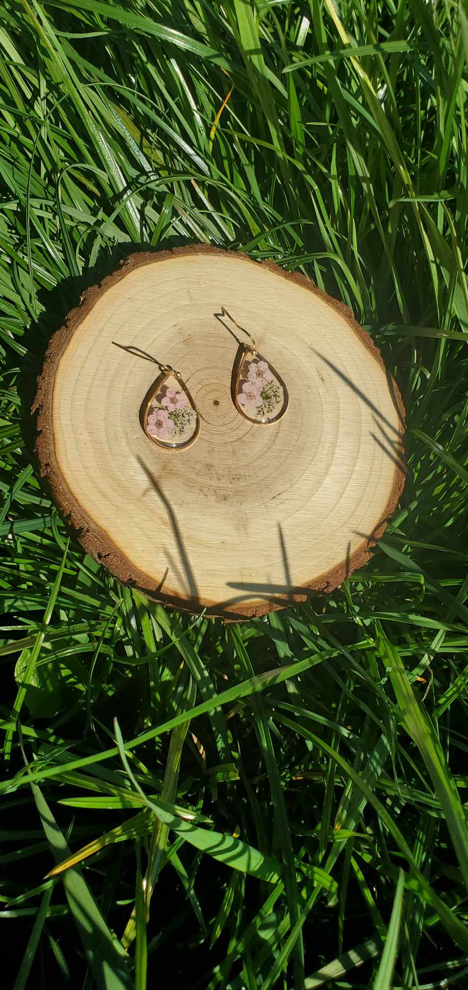 Boucles d'oreilles fleur séchées rose clair