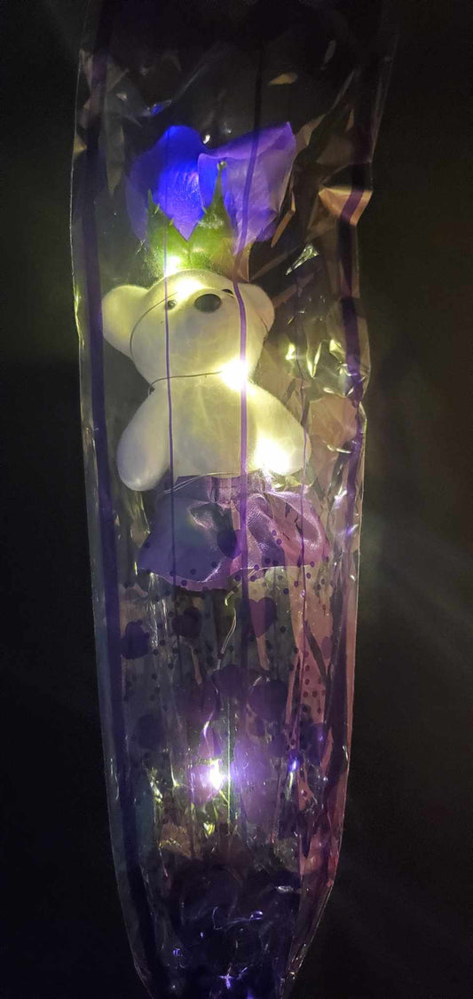 Rose d'amour avec ourson blanc et  violet