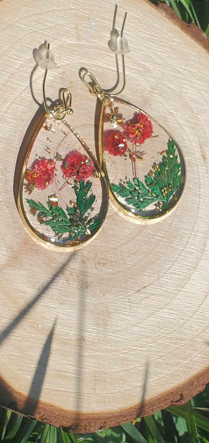 Boucles d'oreilles fleurs séchées rouge