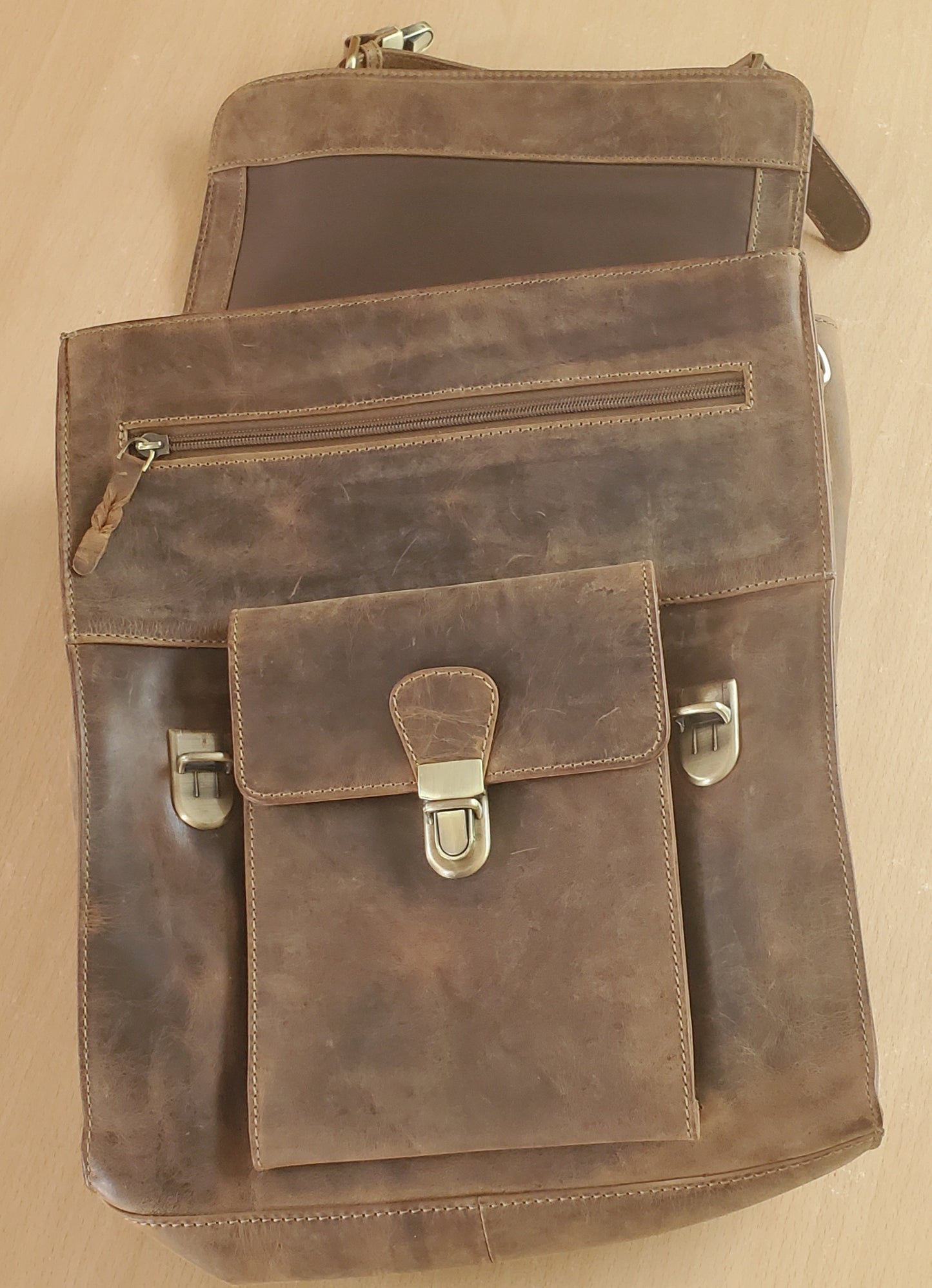 Sac à dos cartable en cuir de vachette 20857